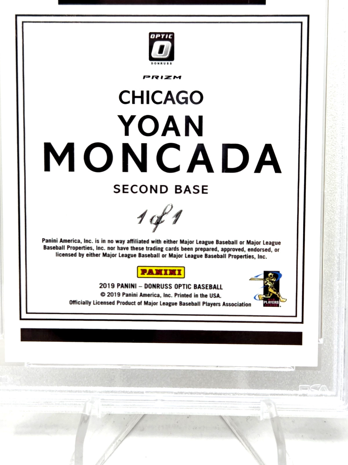 2019 Optic Gold Vinyl SUPERFRACTOR YOAN MONCADA 1 of 1 RC Card /1 PSA 8 NM-MT view 2