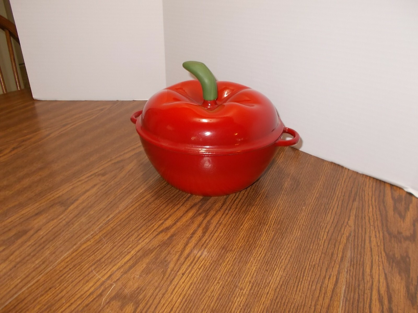 Technique Cast Iron TOMATO Dutch Oven Pot W/Lid 2.5 Qt.