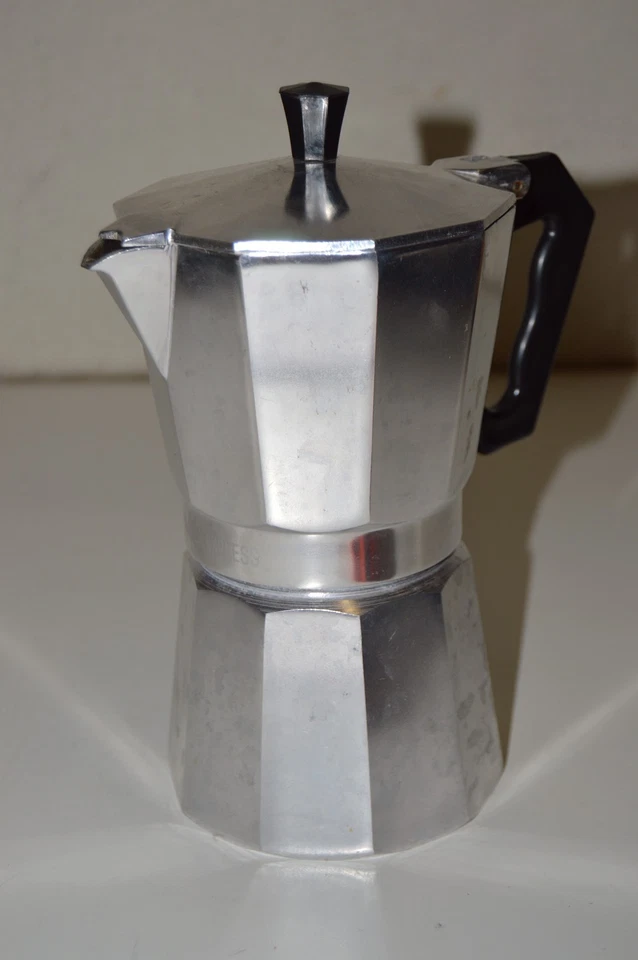 Bonita cafetera espresso Primula Express de aluminio con estufa Foto 4 de 4