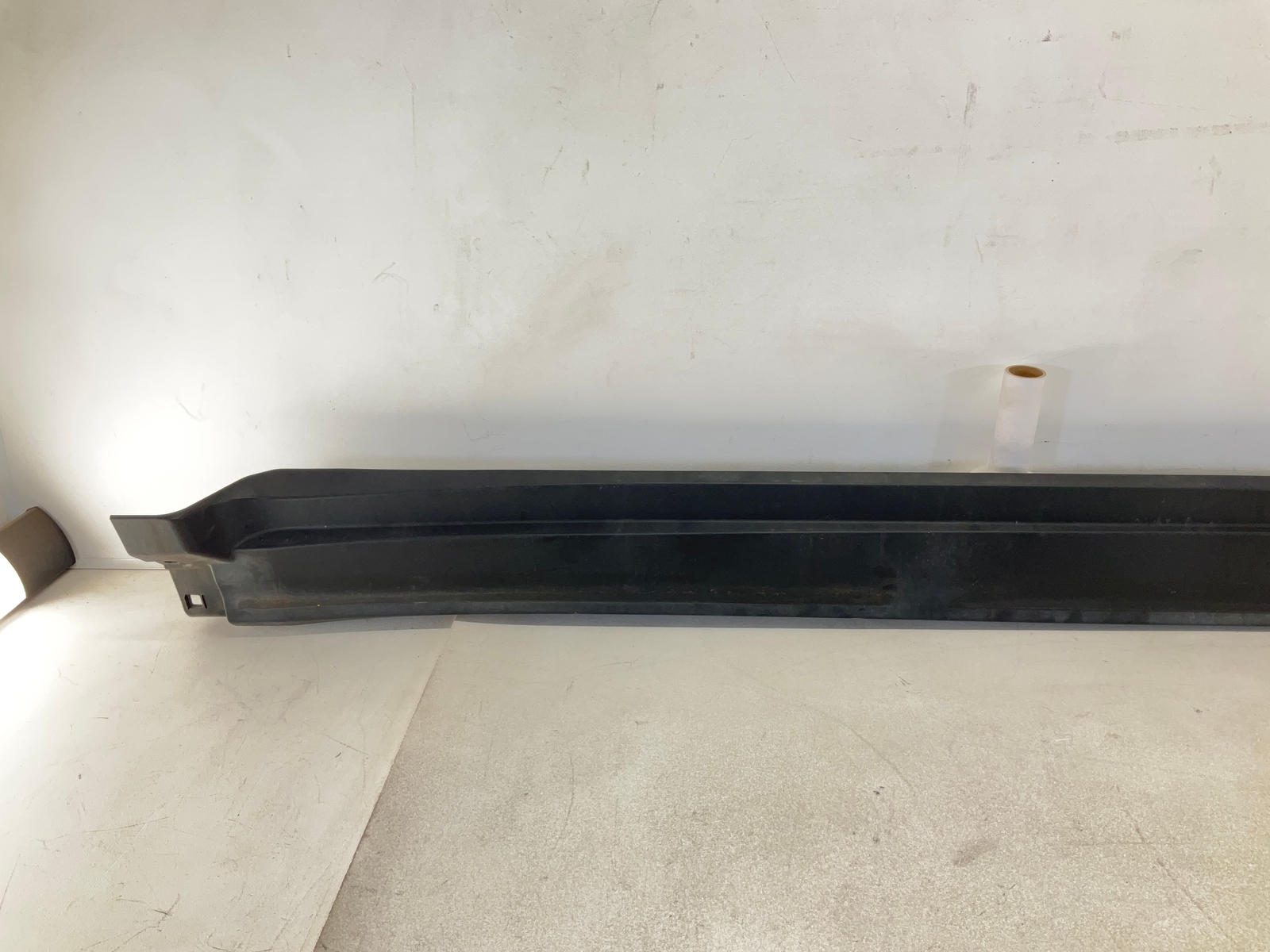 17-20 MASERATI Levante Right Passenger Side Rocker Panel Skirt Molding OEM CM