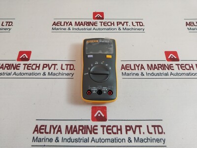 Fluke 106 Multimeter 10A 2AAA IEC LR03