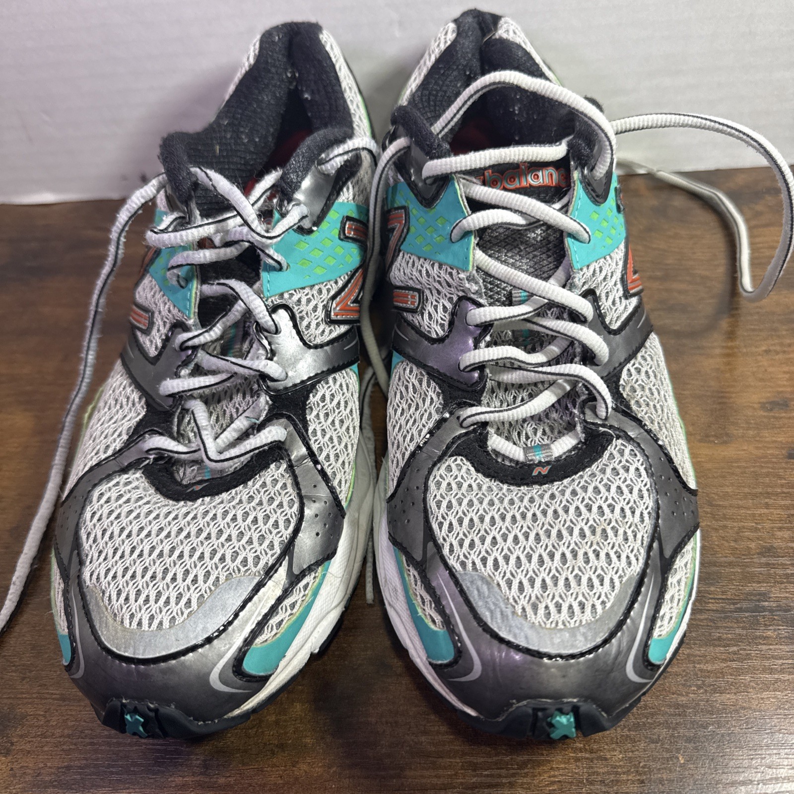 New Balance 1080 v2 Running Shoes Women's 10 Gray/Teal/Orange N2 Tbeam VTG RARE image 2