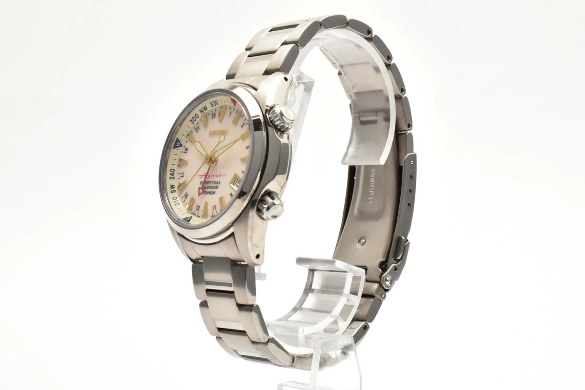 Reloj Hombre SEIKO Alpinist 8F56-00D0 Marfil SBCJ031 Calendario Perpetuo Titan