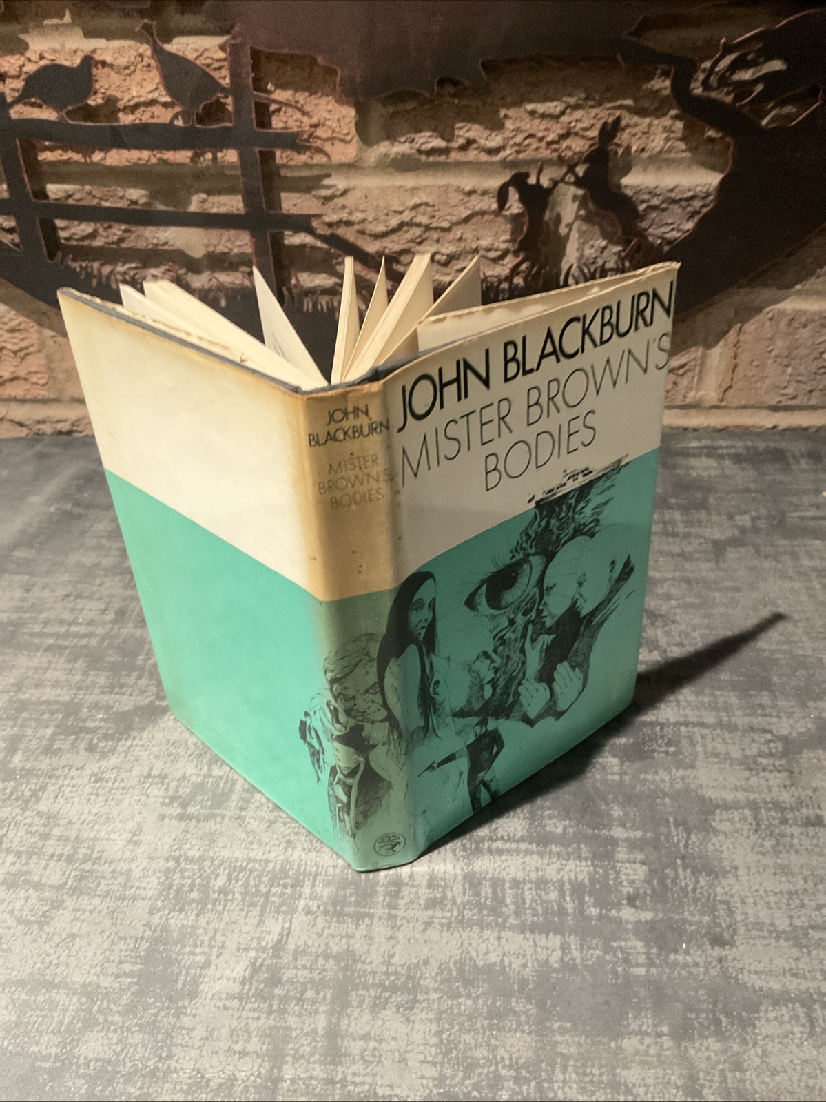 Mister Brown’s Bodies By John Blackburn 1975 1st Edition Jonathan Cape HB DJ