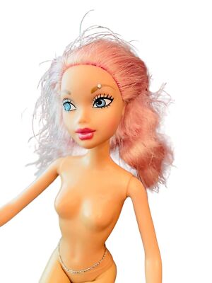 My Scene Barbie Mattel 1999 body bend snap, Pink Hair Body Piercings Belly Chain