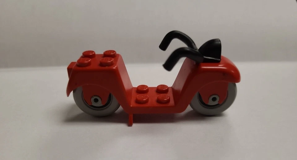 LEGO Red Fabuland Scooter Bicicleta con Ruedas Grises DE COLECCIÓN Foto 4 de 4