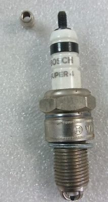 BOSCH  12120038349セット 4-6 Pcs OE:12120038349 12120034091 12120037244 ZKBR7A-HTU