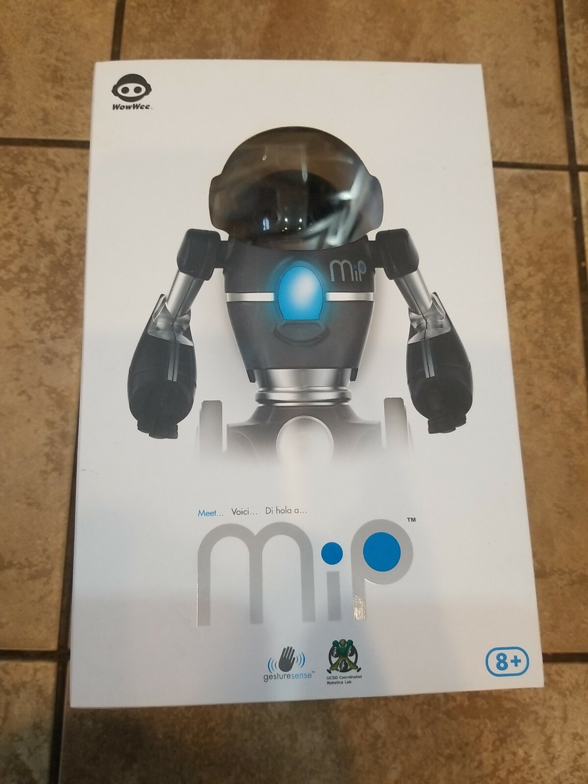 wowwee 825 mip robot