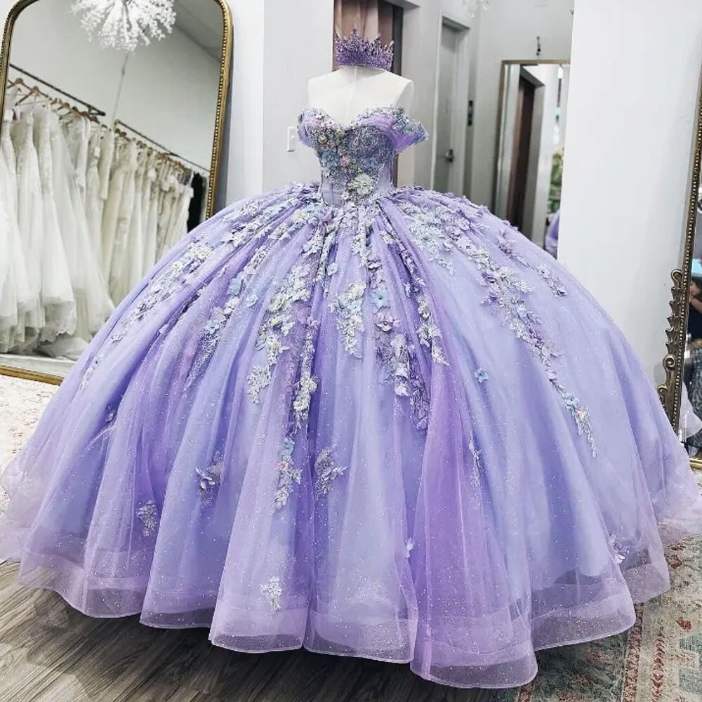 Luxury & Gorgeous Ball Gown Off Shoulder 3D Floral Lace Appliques Beaded Purple Tulle Quinceanera Dress Princess Party Gown for Sweet 16