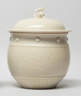 Estate Chinese Porcelain Ding Wares Jar with Cover