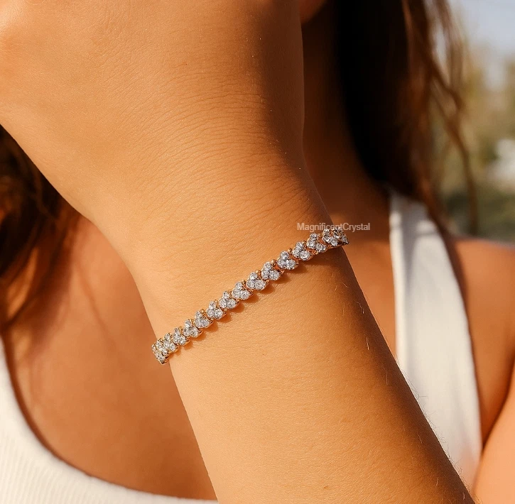 Swarovski Elements Rose Gold Heart Crystal Bracelet Minimalist Chain Bangle - Image 2 of 4