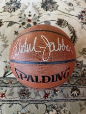 Kareem Abdul-Jabbar Cards and Memorabilia Guide 3