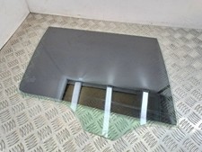 Mercedes-Benz C W204 2012 Hinten rechts Fenster Scheibe Tür hinten RPG22747 Mercedes-Benz C W204 2012 Hinten rechts Fenster Scheibe Tür hinten RPG22747