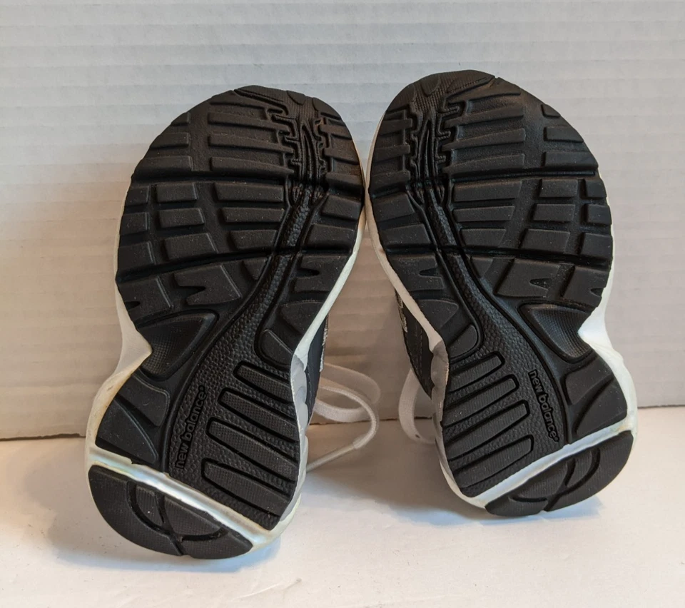 New Balance 498 Toddler Sneakers Size 4 KL498GNI Gray/White With Box - Image 4 of 4