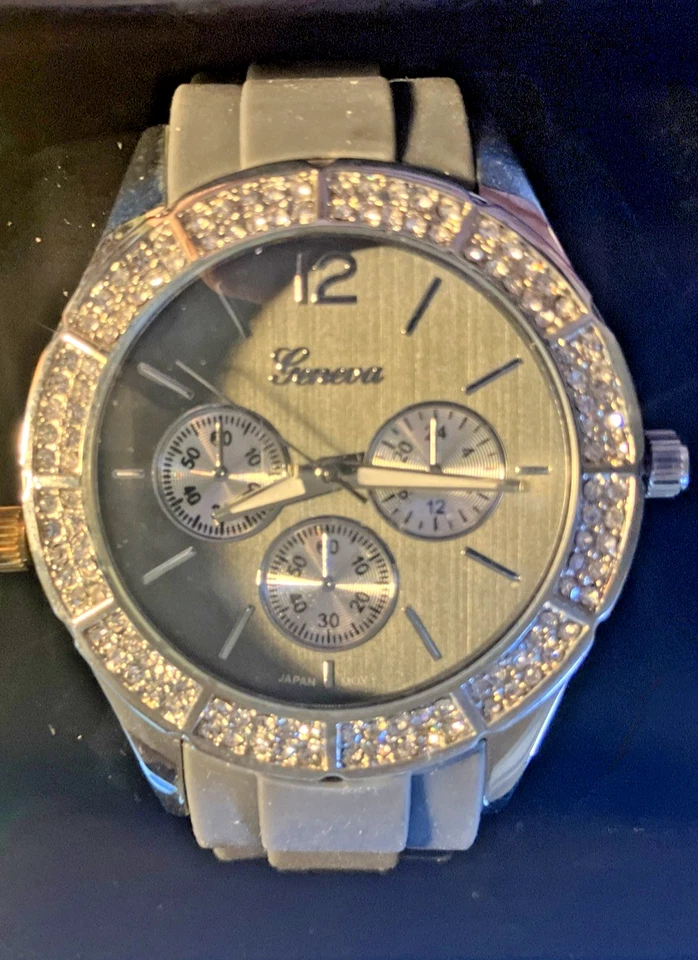 Gift Box Set of 4 Geneva Platinum Ladies Watches Color and Style JTV jbw379 - Image 3 of 4