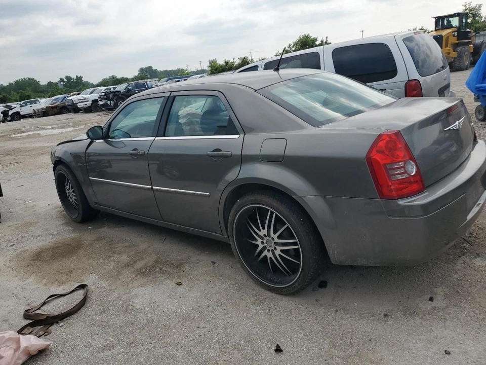 Chrysler 300 2008 velocímetro Cluster 140 MPH WO centro de información 05172105AG Foto 3 de 4