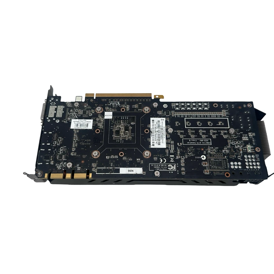 Tarjeta de gráficos PNY GeForce GTX 770 VCGGTX7704XPB-OC2 edición entusiasta 4 GB GDDR5 Foto 2 de 4