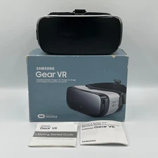 Samsung Oculus Gear VR Headset Frost White SM-R322