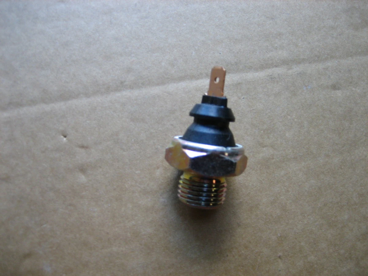 NEW GENUINE VW LUPO SEAT AROSA OIL PRESSURE SWITCH 047919081A NEW GENUINE