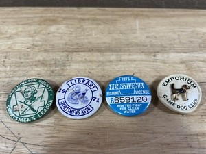 Vintage 1970’s Lot Of Sportsmen’s Fishing Dog Club Pins 