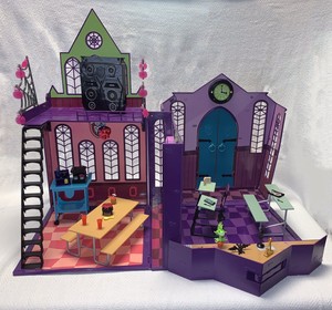 monster high castle toy