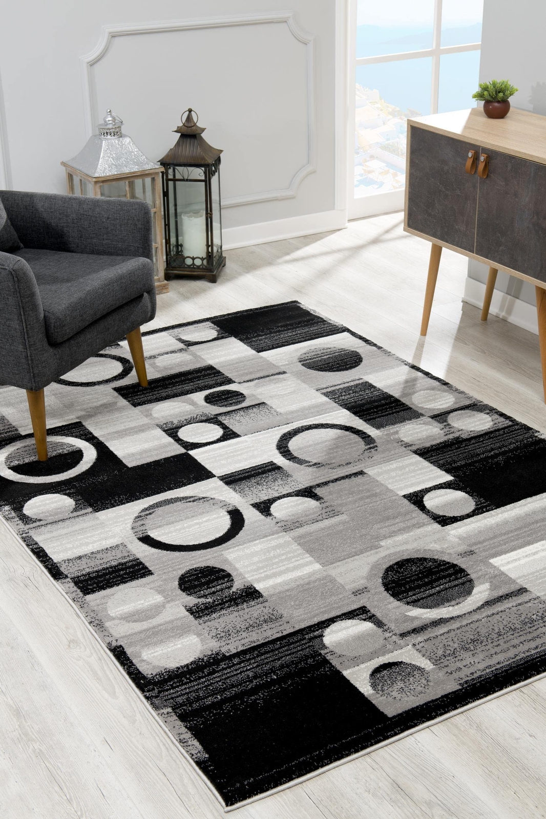 Modern Geometric Black & Grey Checkered Indoor Rug for Living Room