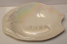Mid-Century Modern Ceramic Iridescent White Ashtray, Very good Condition