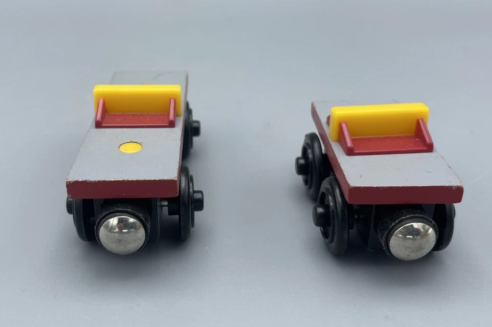 Thomas and Friends Tren de Madera Rocky’s Front Car & Rocky’s Back Car Lote de 2 Foto 3 de 4