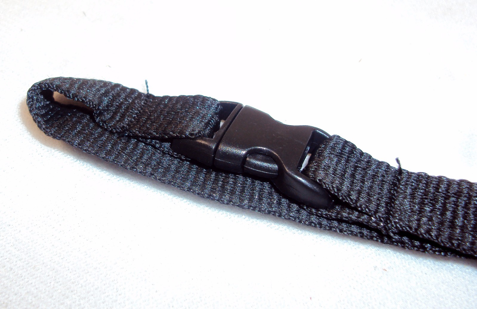 Luggage Tags ~ Set of 3, Aluminum & Blue Silicone, Webbing Strap, Buckle ~ LT510