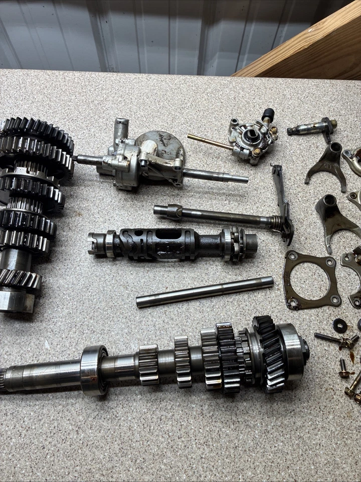 1993 91-94 Honda GL1500 Goldwing Transmission Gearbox Gear Shaft Fork Drum OEM - Image 3 of 4