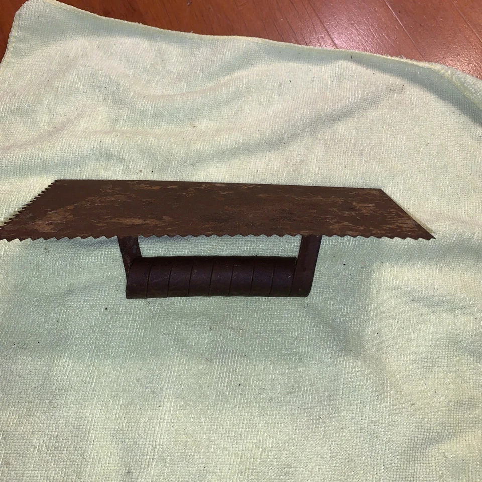 Vintage Notched Trowel Red Devil Inc. Full Steel Spiral Handle - Image 3 of 4