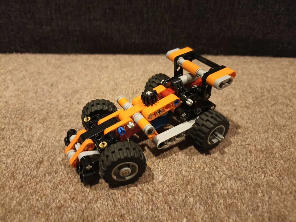 LEGO Technic 9390 Mini Tow Truck, photo 4 of 4