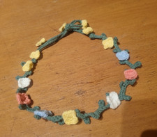 Geflochtenes Garn-Armband mehrfarbig mit Blum...