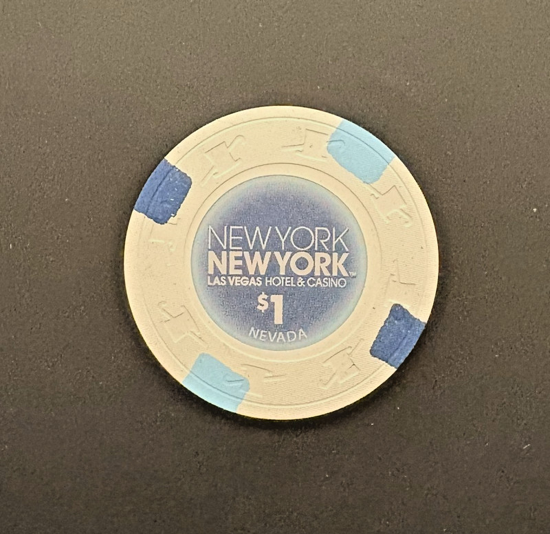 $1 casino chip New York New York Casino in Las Vegas - great condition $1 chip!
