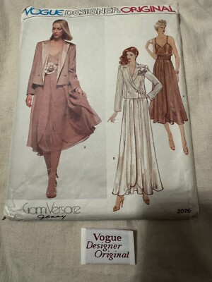 VOGUE 2026 DESIGNER ORIGINAL Gianni Versace PATTERN uncut VINTAGE Camisole