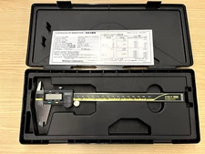 Mitutoyo Digimatic Caliper 0-8 inch, 0-200mm, Model CD-8" ASX