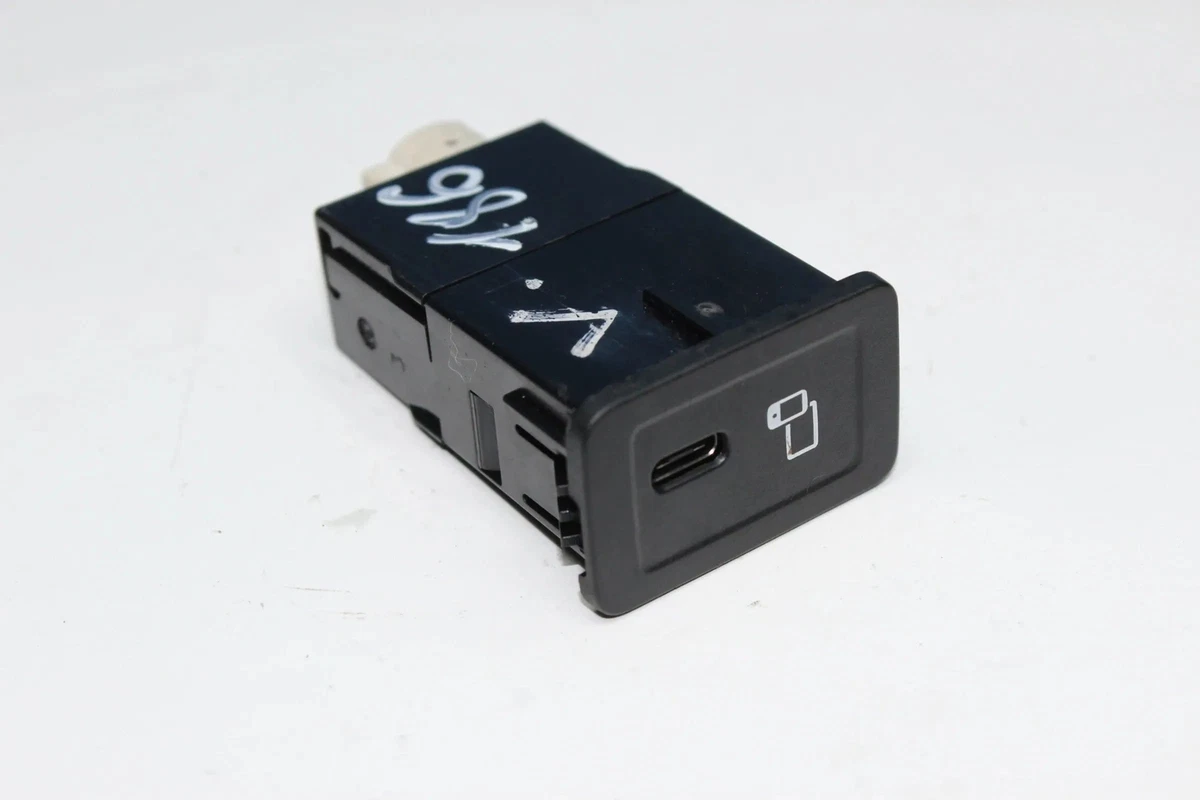Mercedes Benz W253 Multimedia USB port socket A2478209000 | eBay