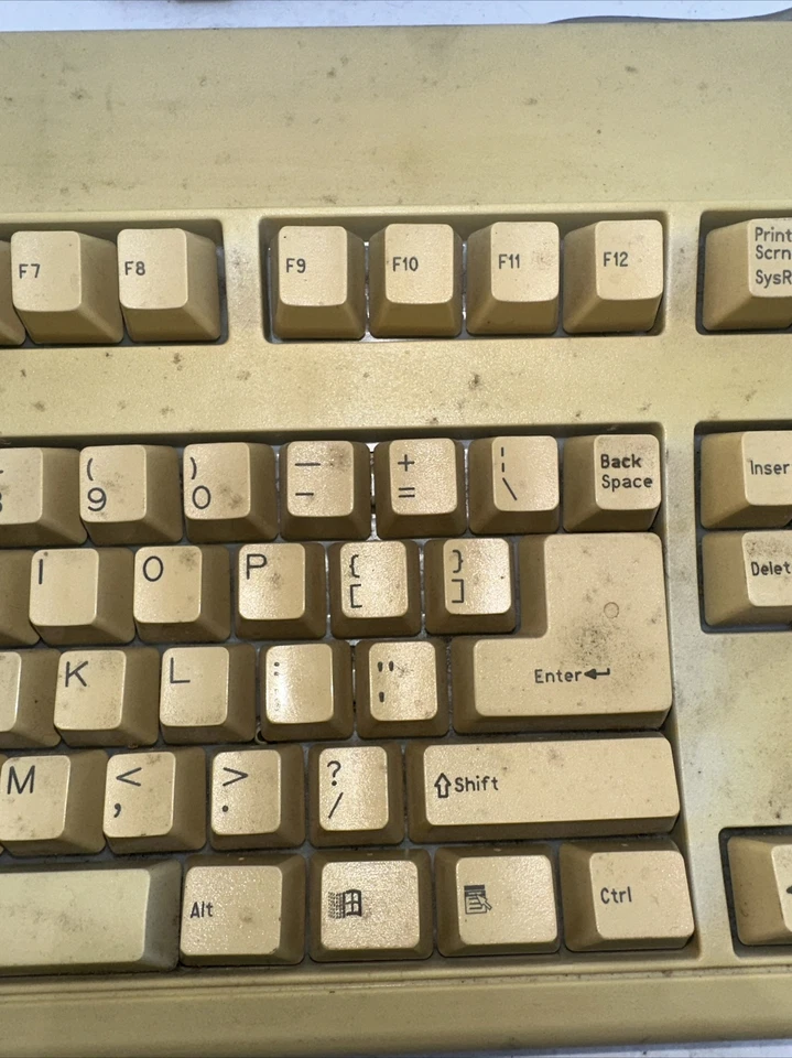 Vintage Key Tronic Mechanical Clicky Keyboard - E03601QUS201-C  UNTESTED - Image 4 of 4