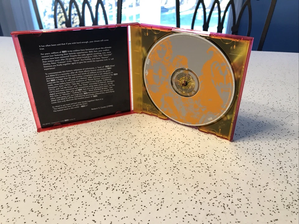 Kiss Cd    You Wanted The Best You Got The Best   P2 32741    1996  VG Condition — 第 4/4 张图片