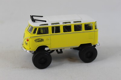 Samba Off-Road Volkswagen VW Bus Yellow & White 1:40 Scale Maisto