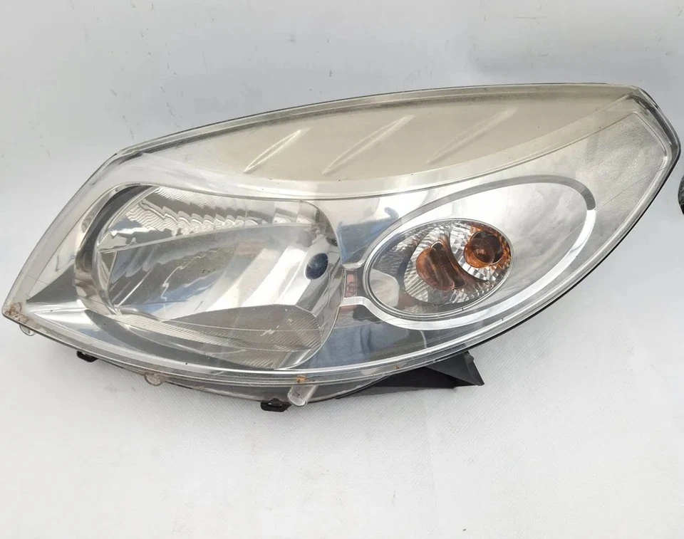8200733878 FARO ANTERIORE SINISTRO per DACIA SANDERO (07/08>04/13<) 1.4 2008 - Immagine 3 di 4