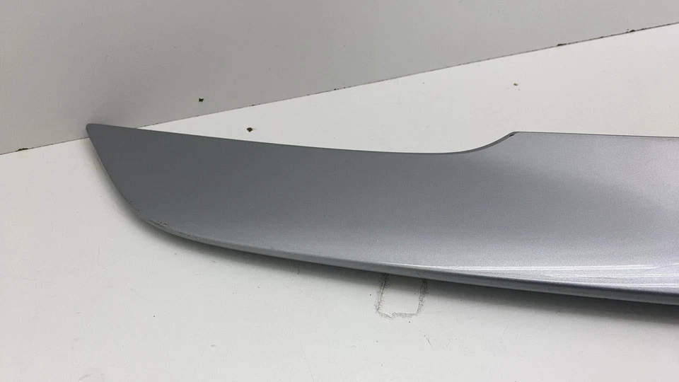 ⭕ 23-25 Toyota Prius Front Bumper Upper Center Grille Molding Cover Trim Silver Foto 2 de 4