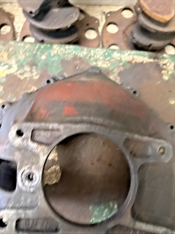 Carcasa de campana manual OEM GM 3925505 1967-73 camioneta Chevy/GMC C10/C20 3-4 velocidades (BH23 Foto 4 de 4