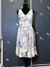 Simply Vera Vera Wang Layered Floral Dress Medium V-Neck