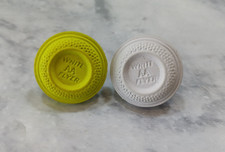 2 Clay Pigeon Target White AA Flyer MFGD 1990 Shooting Sporting Clays Pin vintag