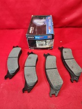 Akebono Ceramic Rear Brake Pads ACT1077 For Selct 2000-2008 Dodge Ram 1500-3500