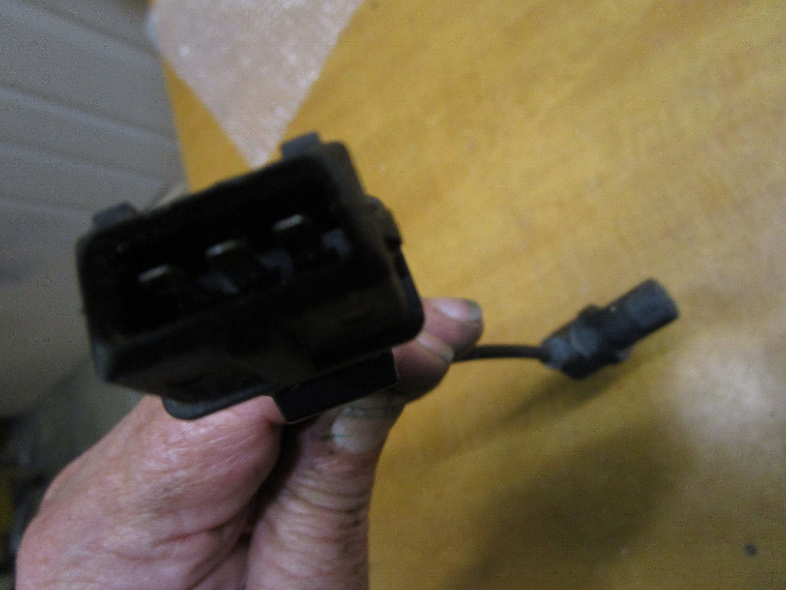 Ferrari 348,512,Mondial t - Speed Sensor- P/N 130975
