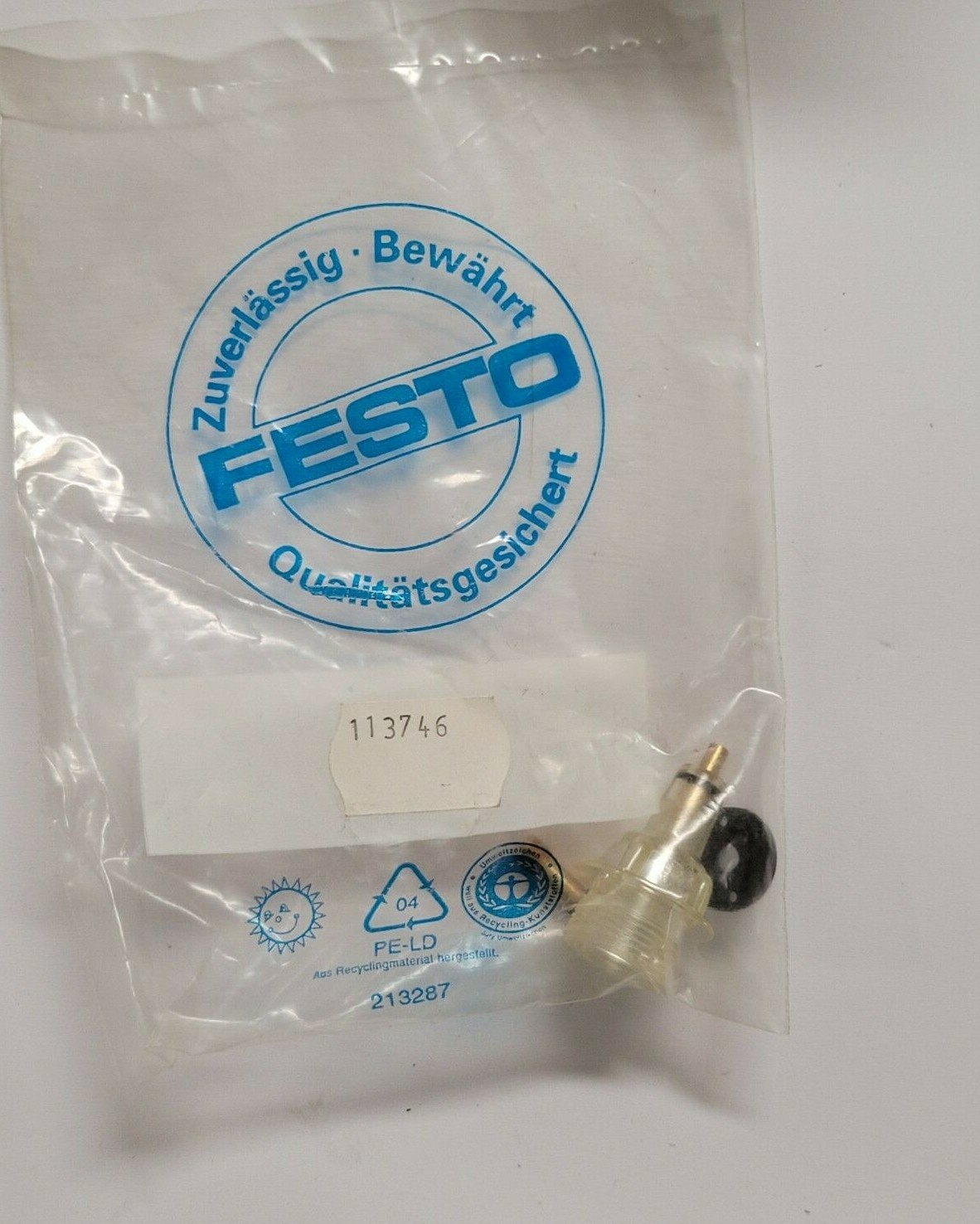 Festo 113746 NEW Original Packaging Worldwide Shipping, VAT, Invoice