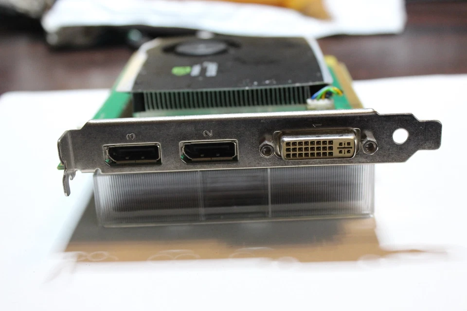 Video Card PCI-E - nVidia Quadro FX 580 - Image 3 of 3
