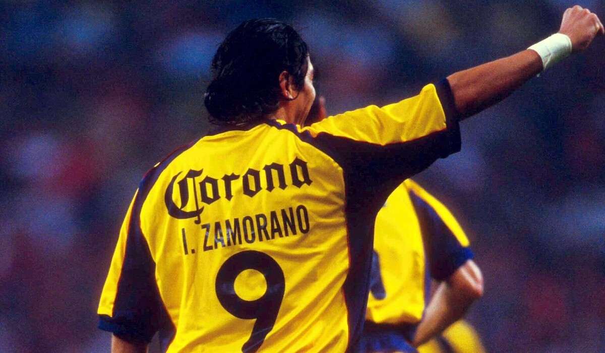 Aguilas del America Authentic Nike Jersey Size Large 2000-2001 #9